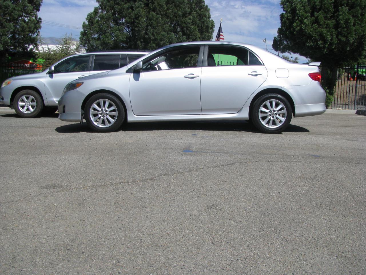 2010 Toyota Corolla 4dr Sdn Man (Natl)