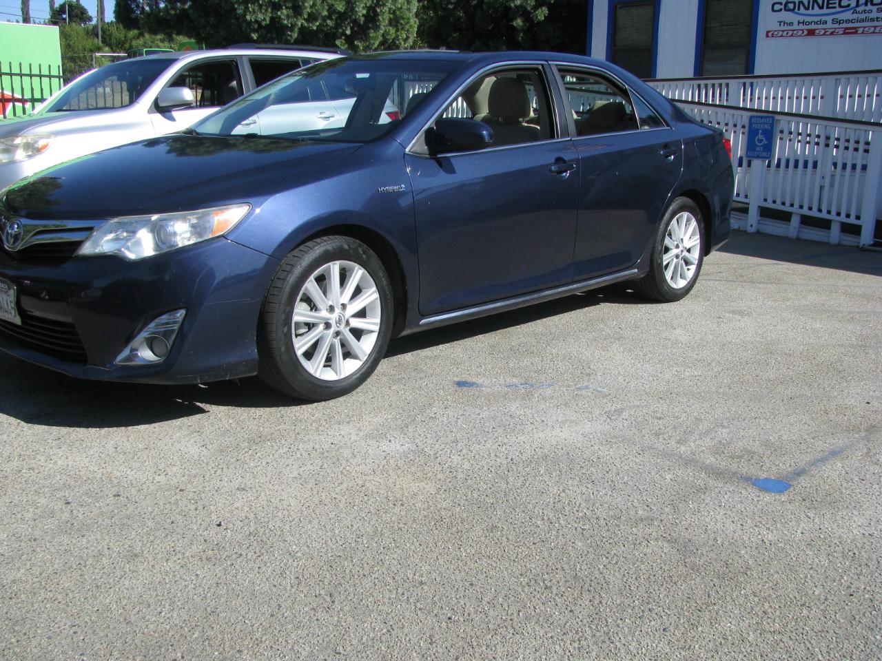 Toyota Camry Hybrid 2014.5 4dr Sdn SE Limited Edition (Natl) 2014