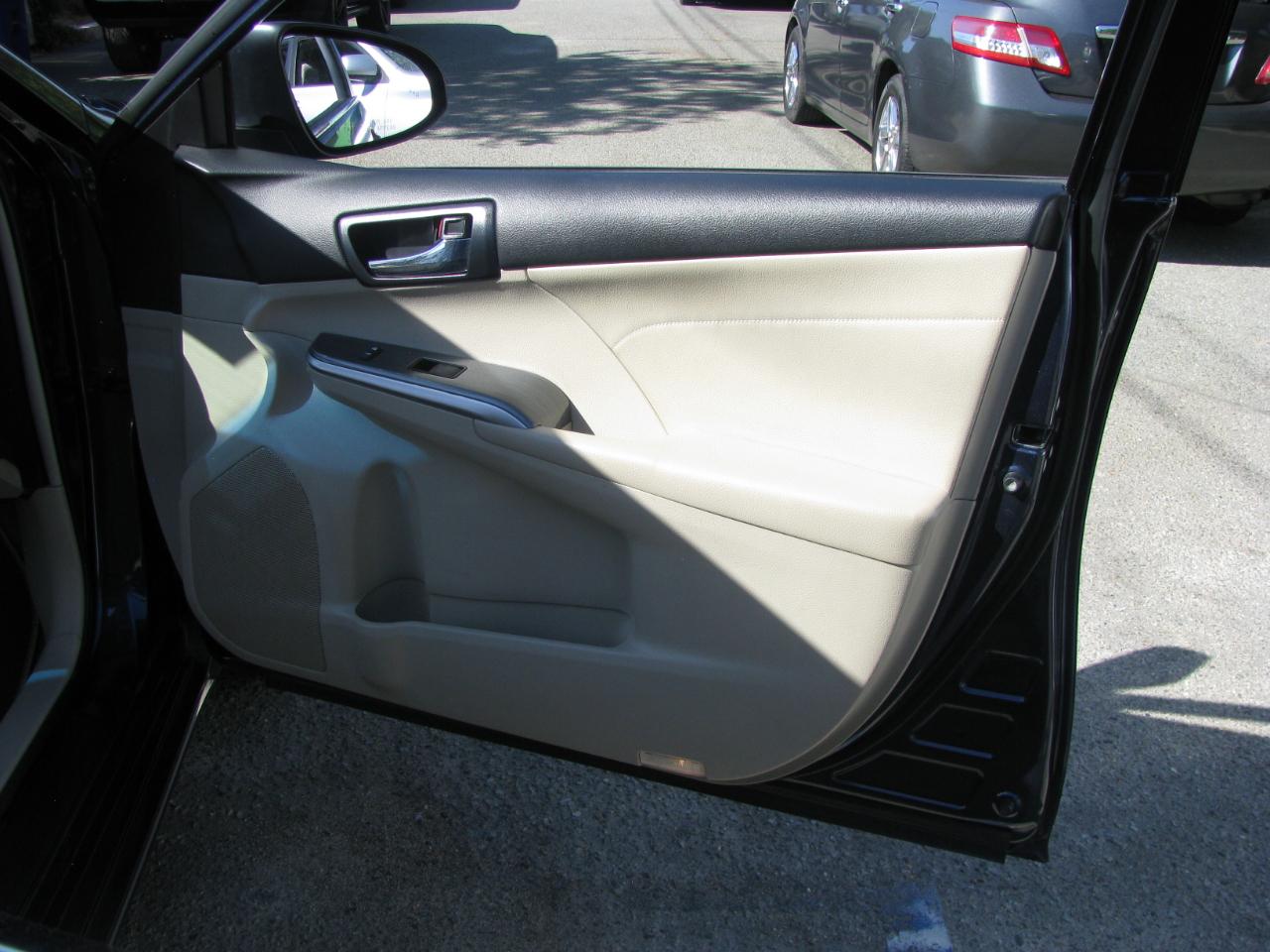 Toyota Camry Hybrid 2014.5 4dr Sdn SE Limited Edition (Natl) 2014
