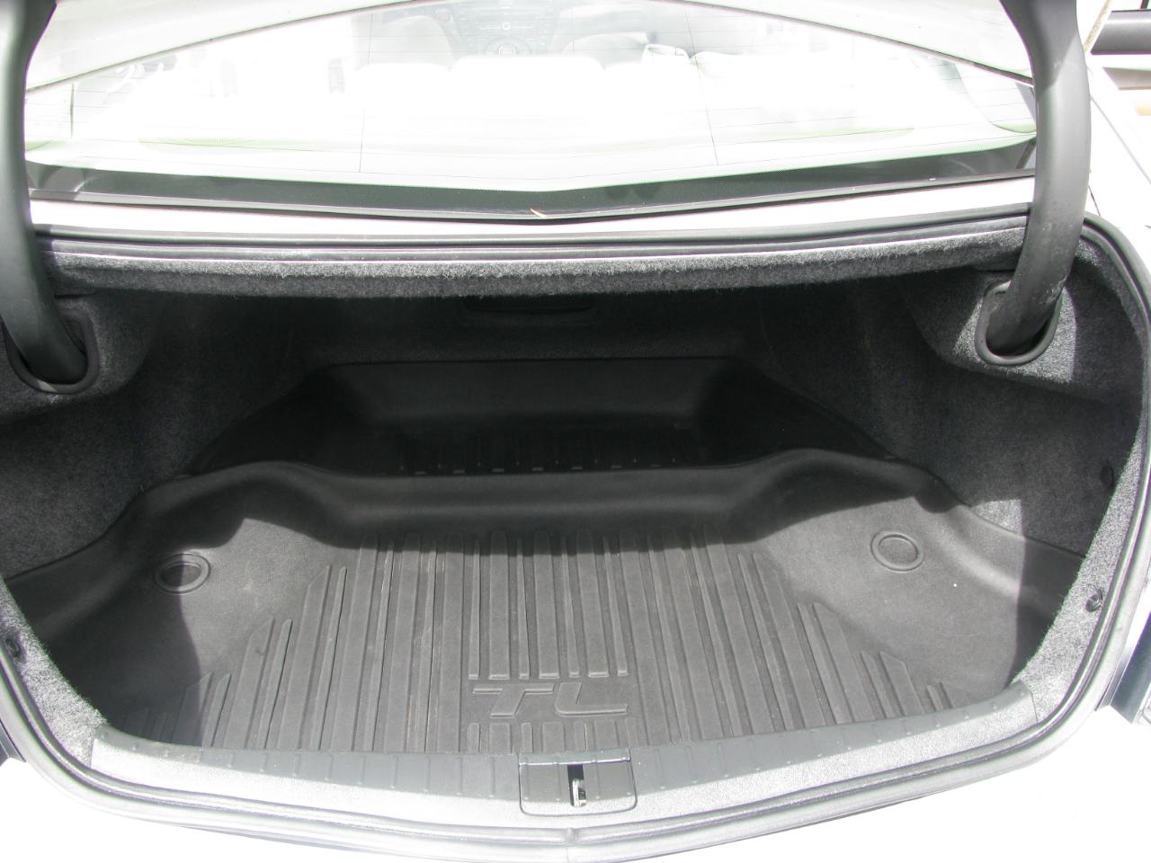 Acura TL 4dr Sdn Auto 2WD Tech 2012