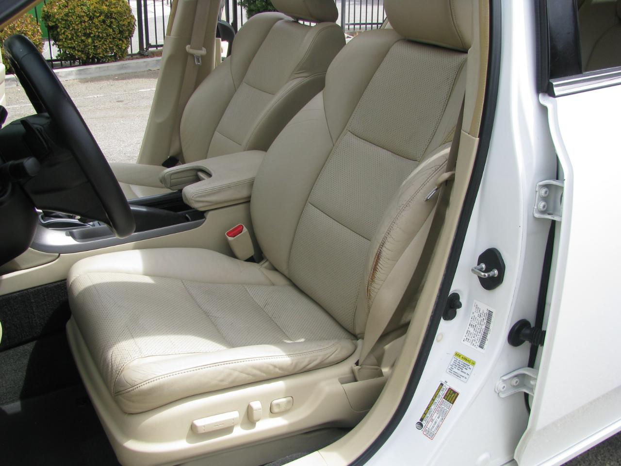 Acura TL 4dr Sdn Auto 2WD Tech 2012