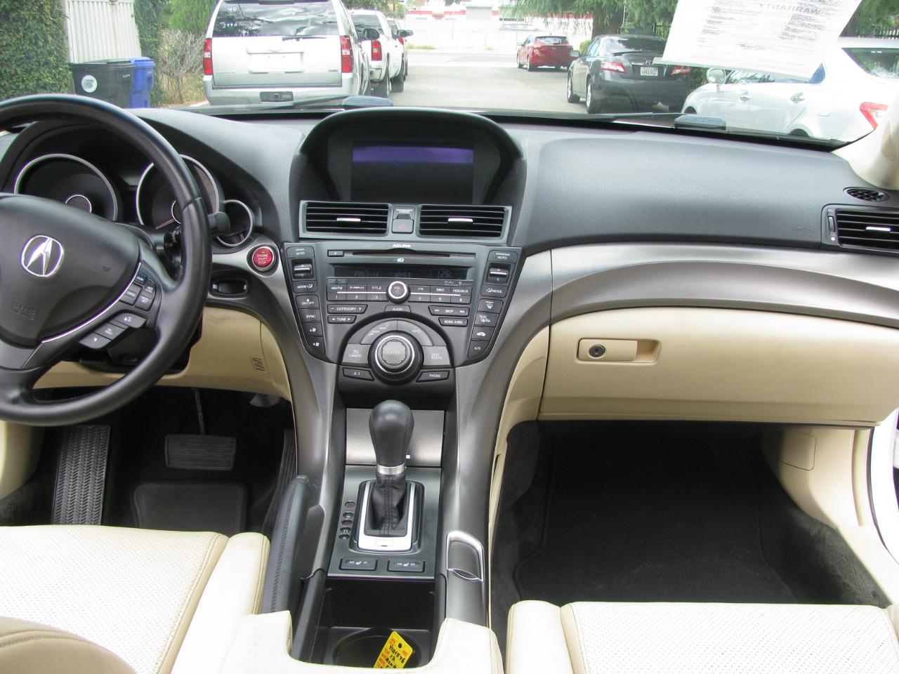 Acura TL 4dr Sdn Auto 2WD Tech 2012