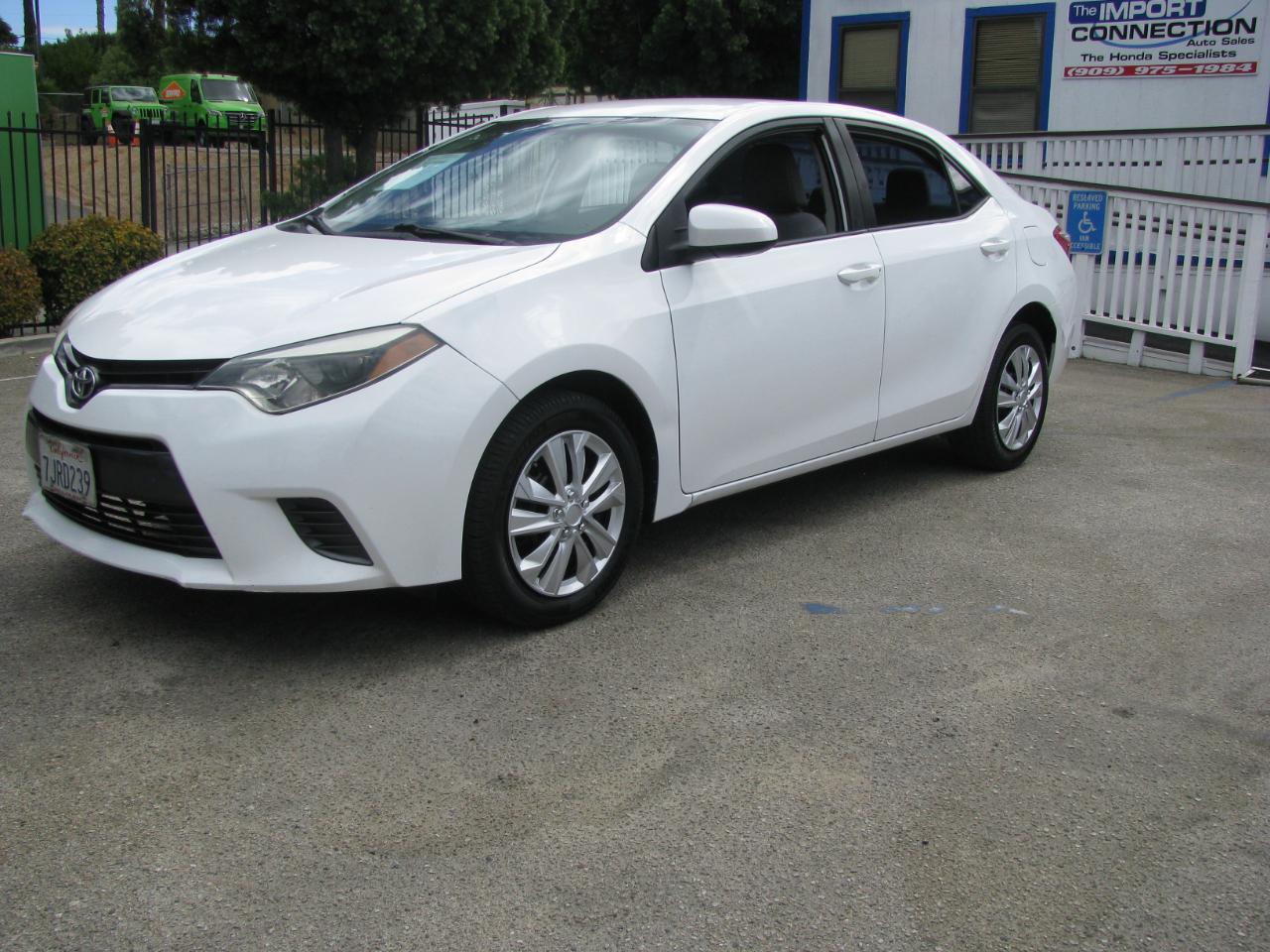 Toyota Corolla 4dr Sdn CVT LE Premium (Natl) 2015