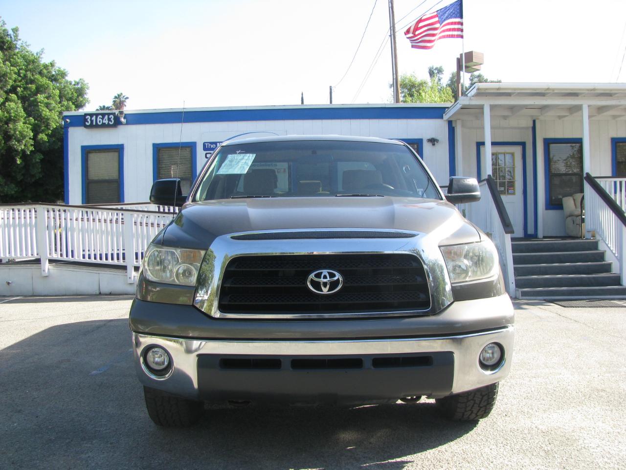 Toyota Tundra 2WD Double 145.7" 5.7L V8 SR5 (Natl 2007