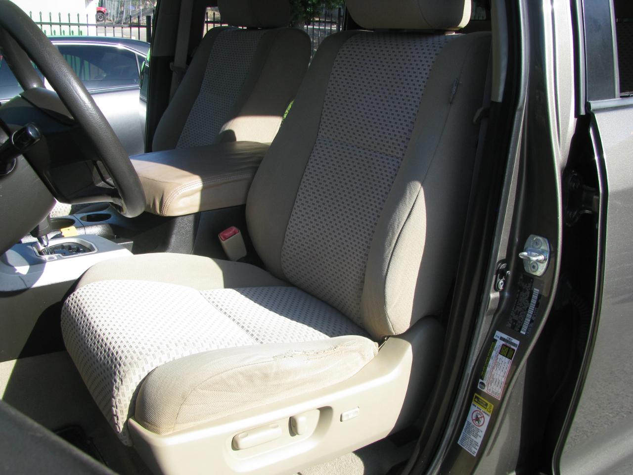 Toyota Tundra 2WD Double 145.7" 5.7L V8 SR5 (Natl 2007