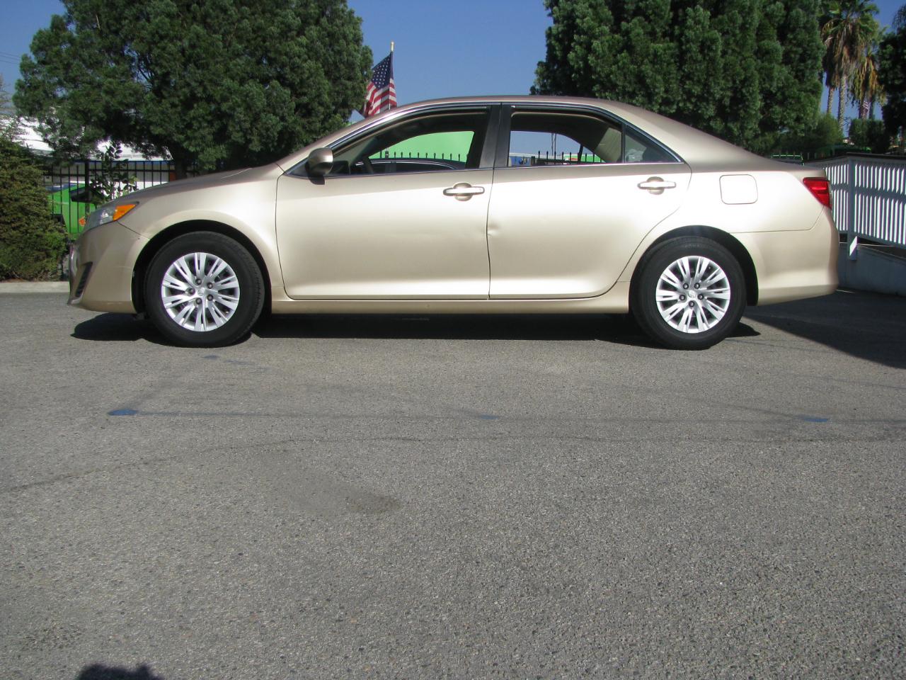 2012 Toyota Camry 4dr Sdn I4 Auto SE Sport Limited Edition (Natl)