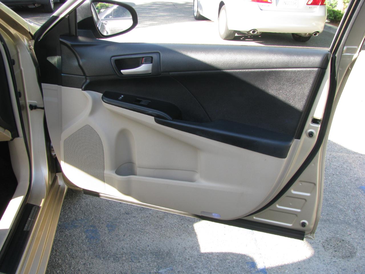 Toyota Camry 4dr Sdn I4 Auto SE Sport Limited Edition (Natl) 2012