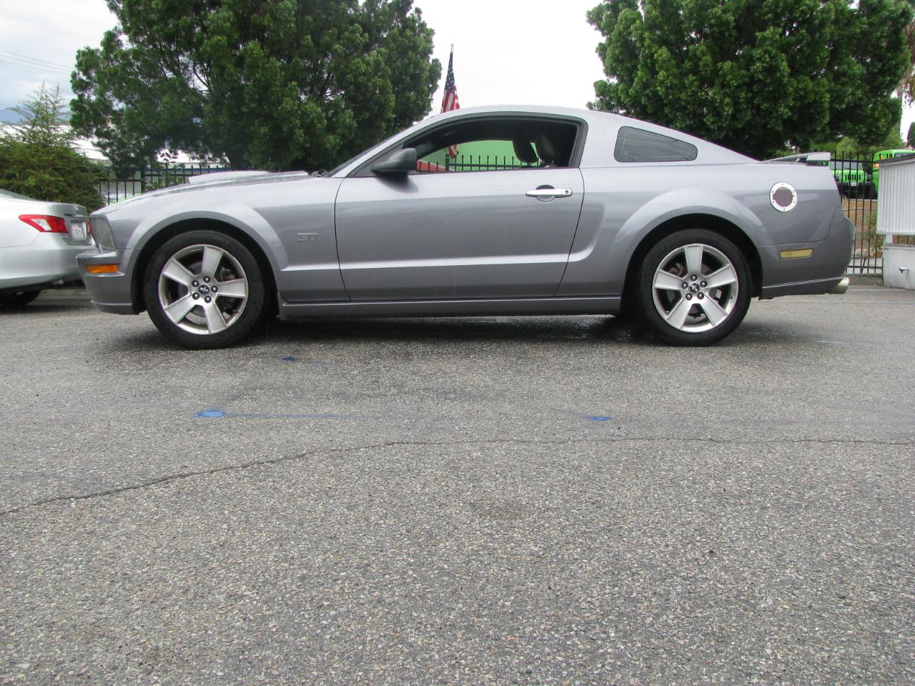 2007 Ford Mustang 2dr Cpe GT Deluxe