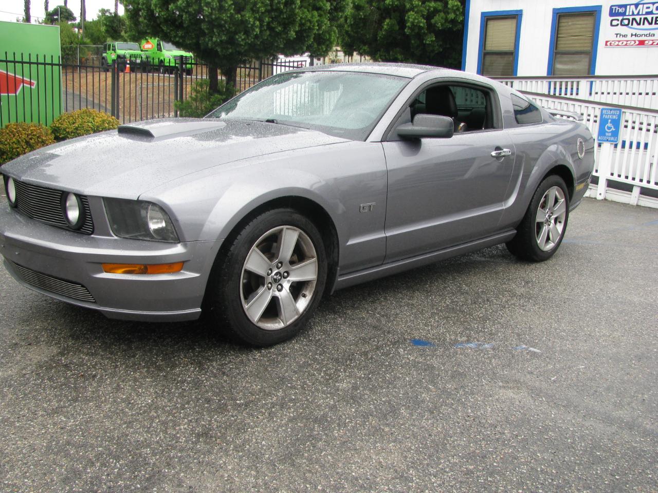 Ford Mustang 2dr Cpe GT Deluxe 2007
