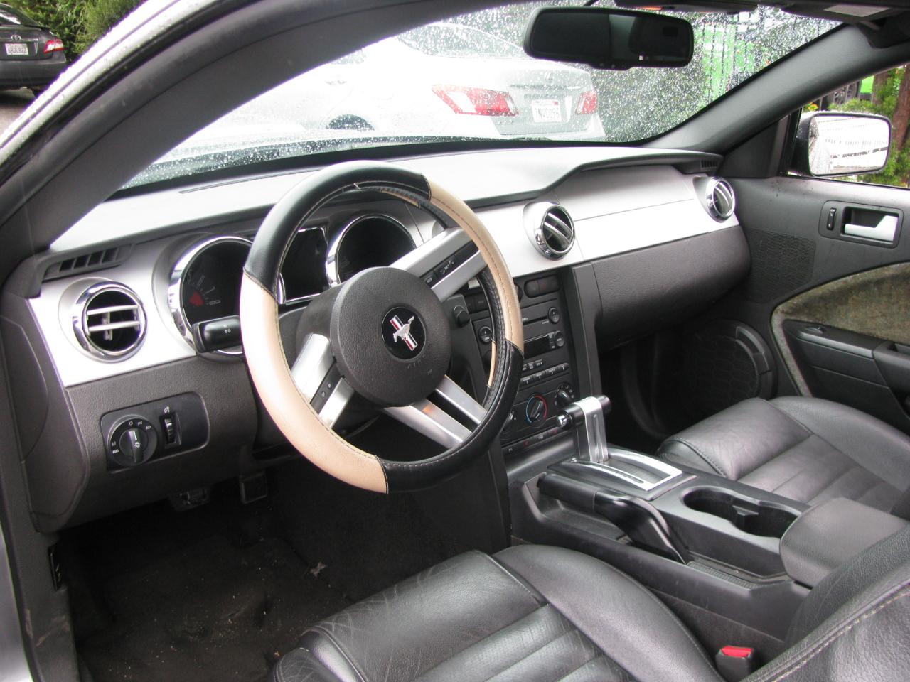 Ford Mustang 2dr Cpe GT Deluxe 2007