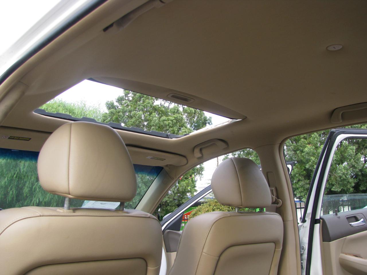 Honda Accord Sdn EX-L AT with NAVI 2005