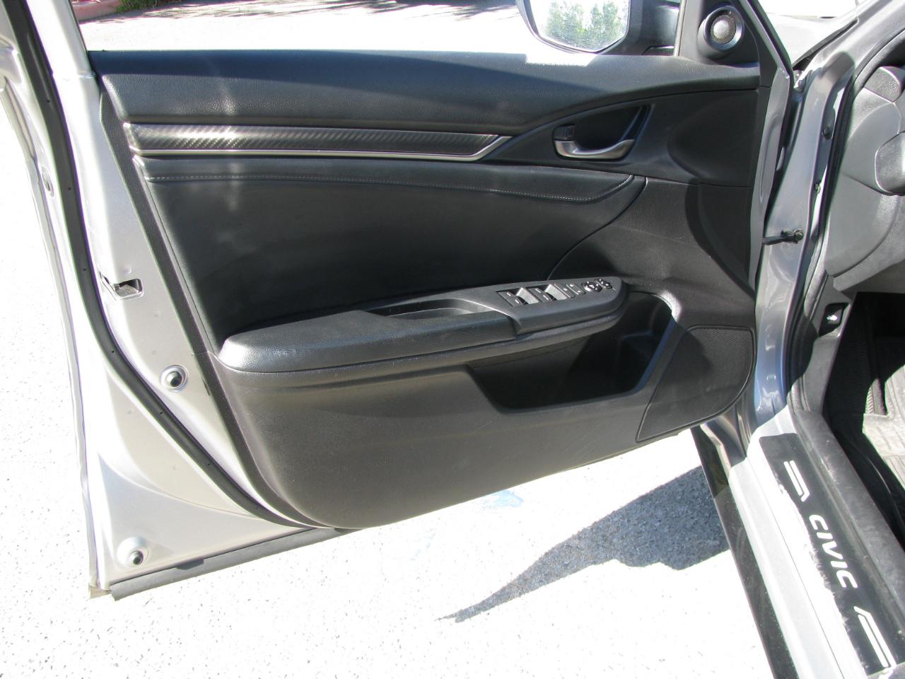 Honda Civic Hatchback Sport Touring CVT 2017