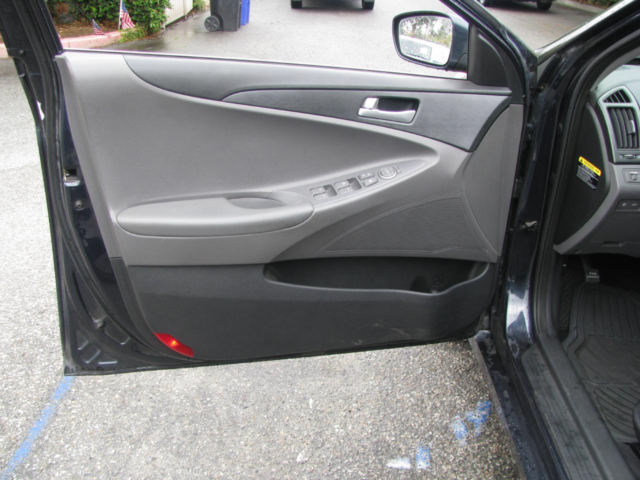 Hyundai Sonata 4dr Sdn 2.4L Auto GLS PZEV 2013