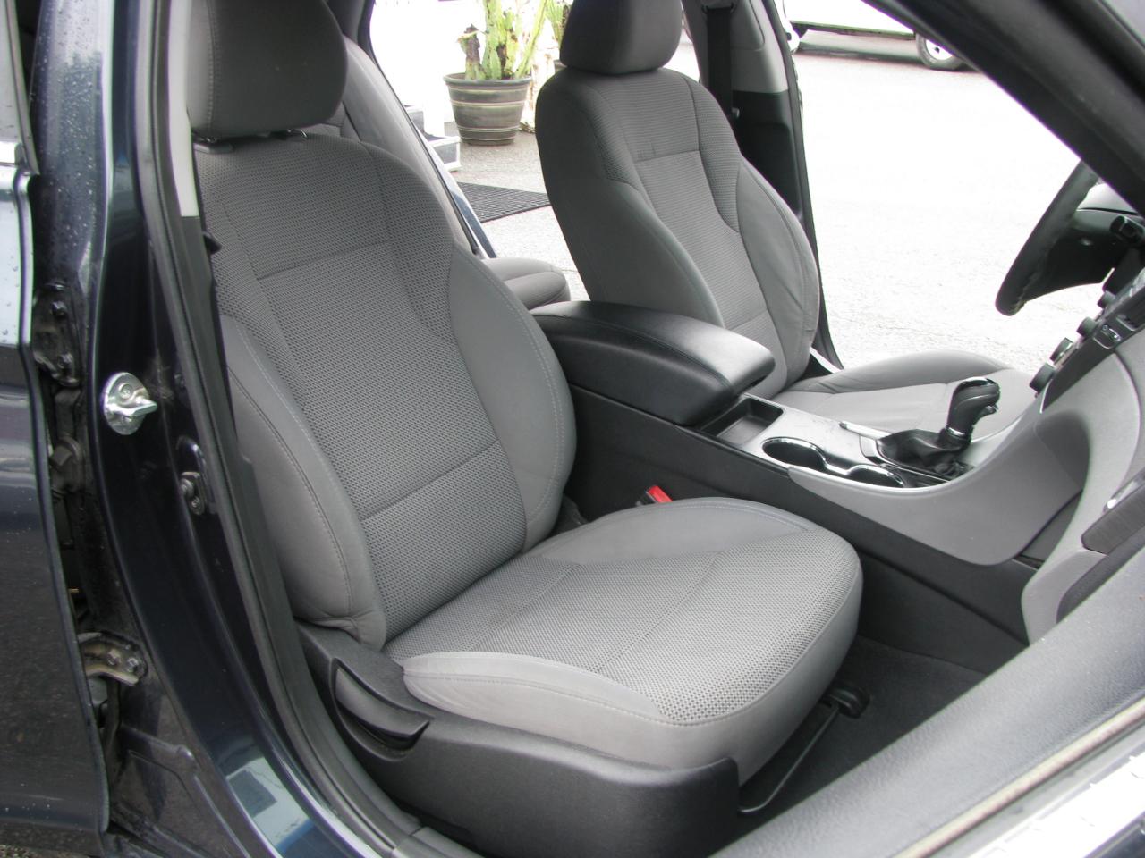 Hyundai Sonata 4dr Sdn 2.4L Auto GLS PZEV 2013
