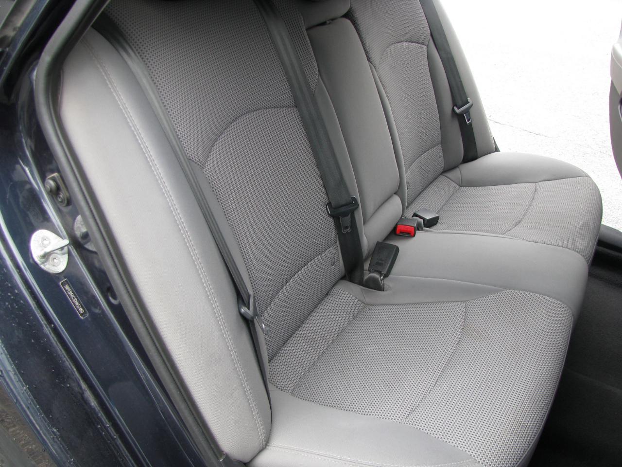 Hyundai Sonata 4dr Sdn 2.4L Auto GLS PZEV 2013
