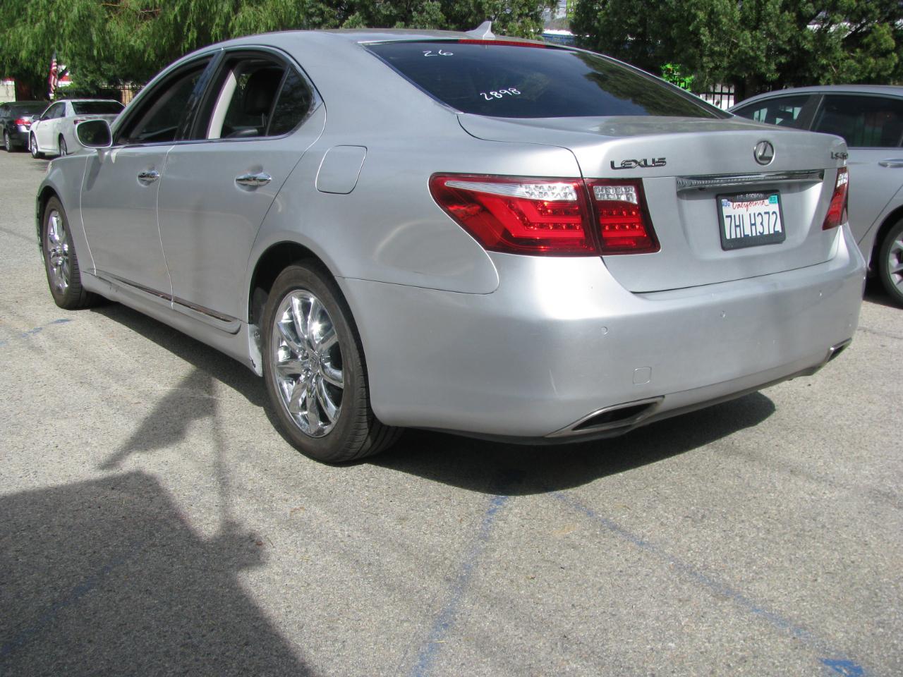 Lexus LS 460 4dr Sdn 2008