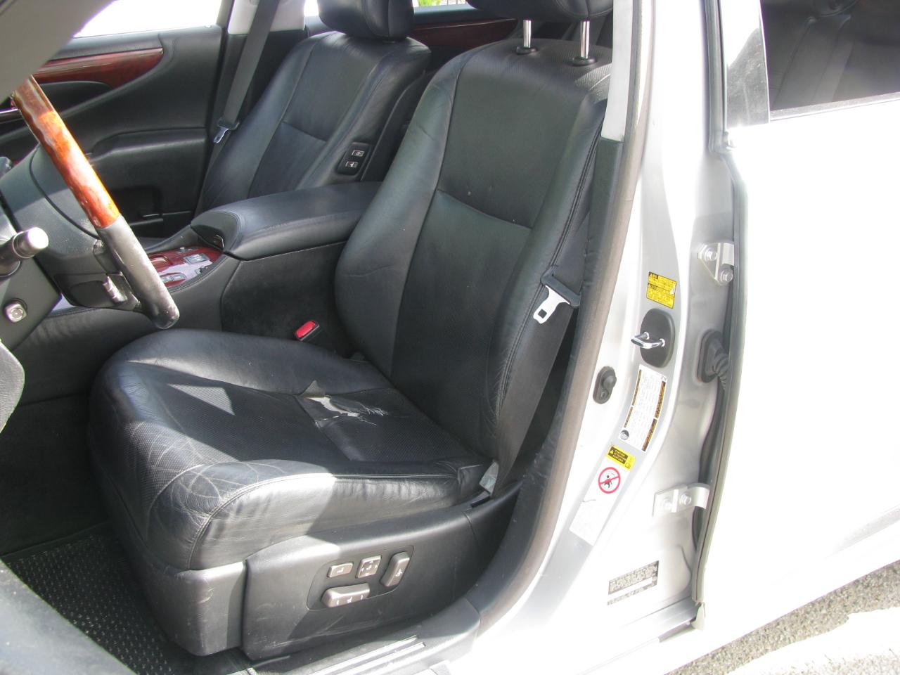 Lexus LS 460 4dr Sdn 2008