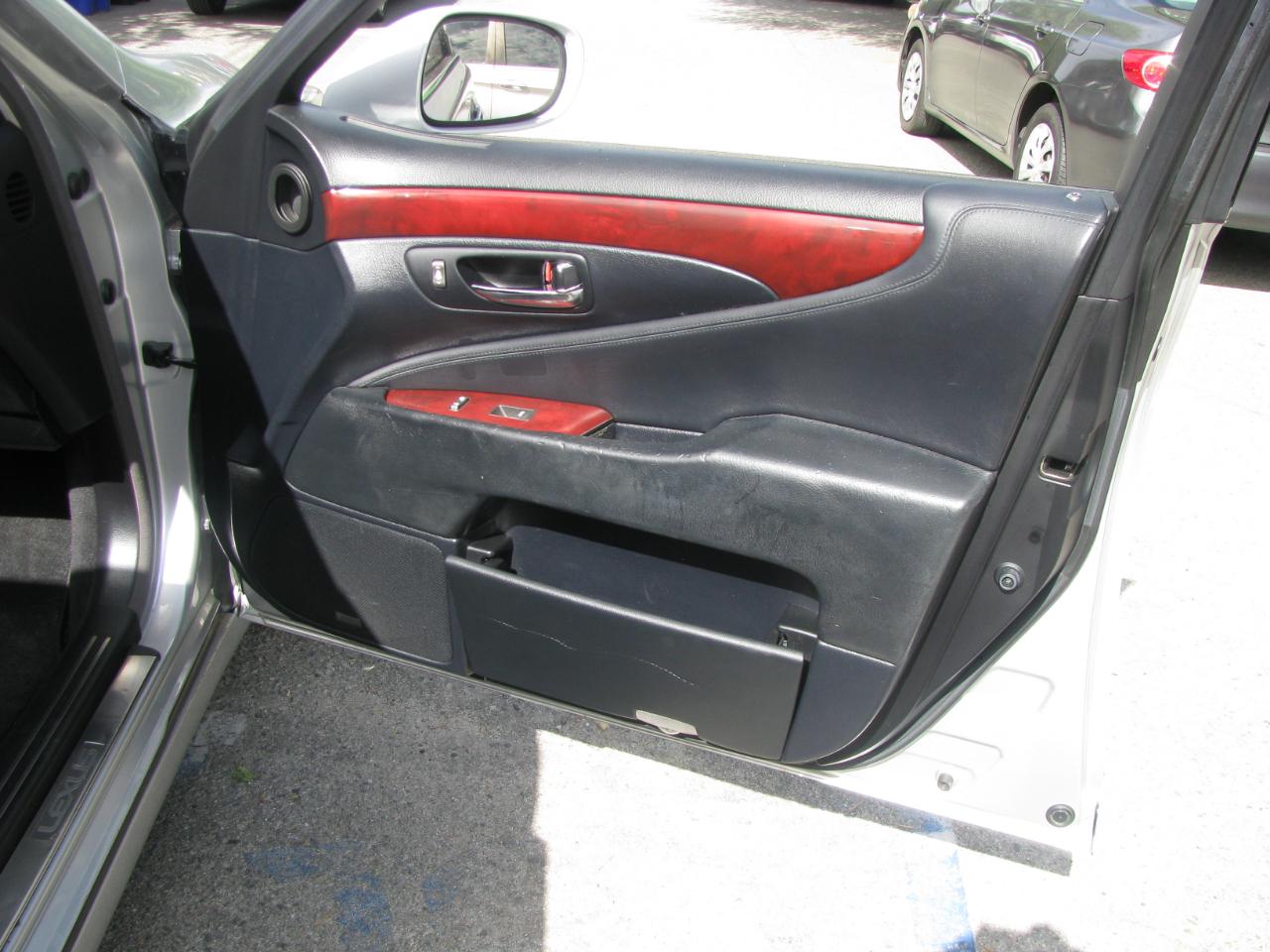 Lexus LS 460 4dr Sdn 2008