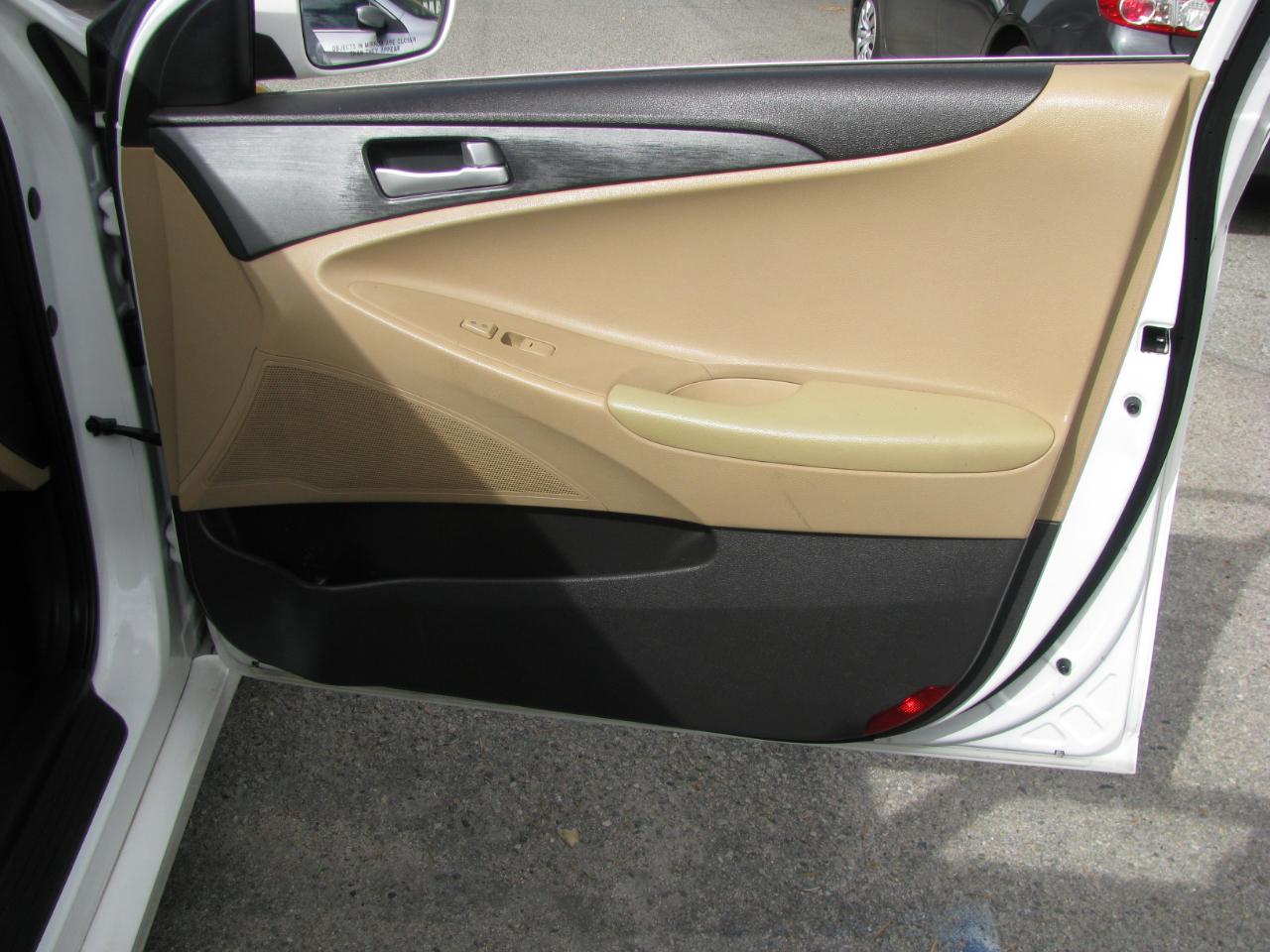 Hyundai Sonata 4dr Sdn 2.4L Auto GLS PZEV *Ltd Avail* 2013