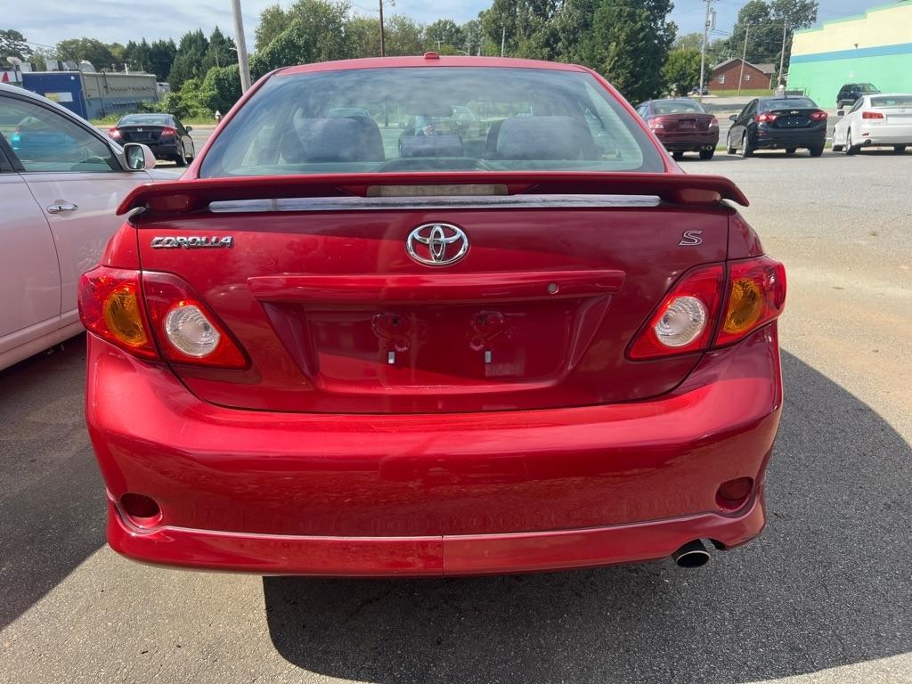 Toyota Corolla Base 4-Speed AT 2009