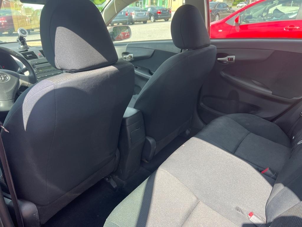 Toyota Corolla Base 4-Speed AT 2009