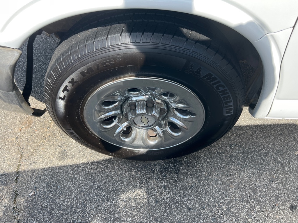 Chevrolet Express 1500 Cargo 2009