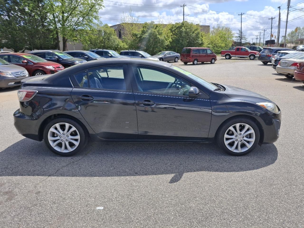 Mazda MAZDA3 s Sport 4-Door 2011