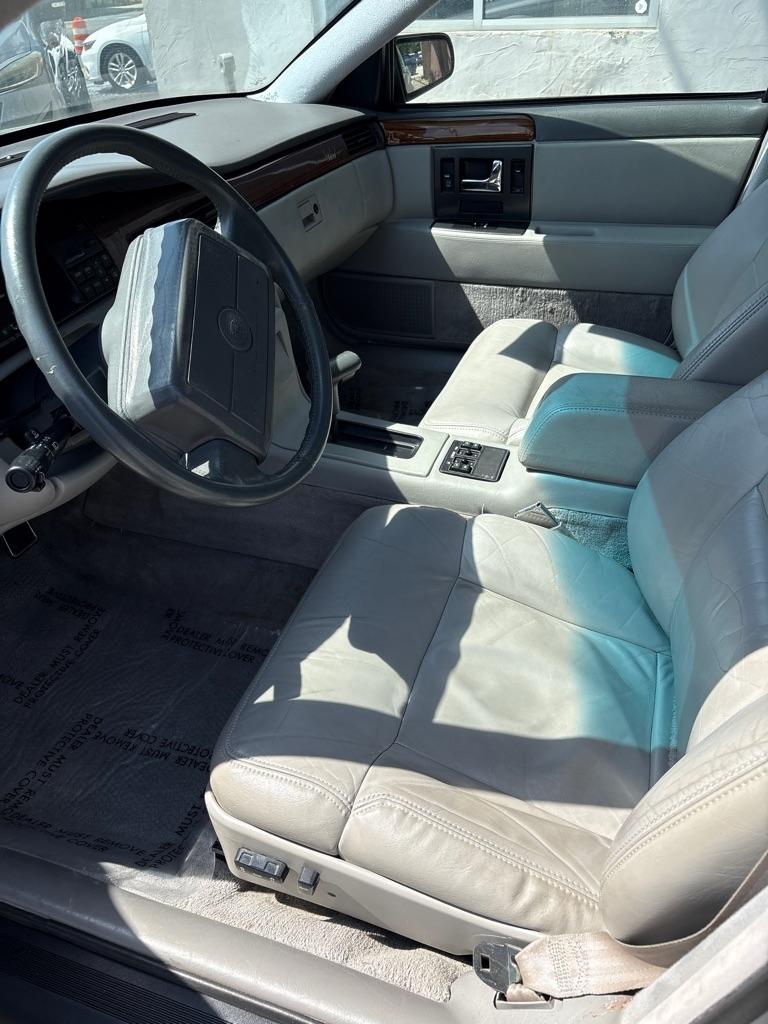Cadillac Seville Sedan 1992