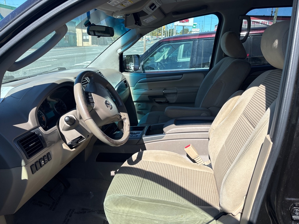 2011 Nissan Armada SV photo 2