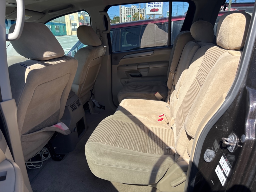 2011 Nissan Armada SV photo 3