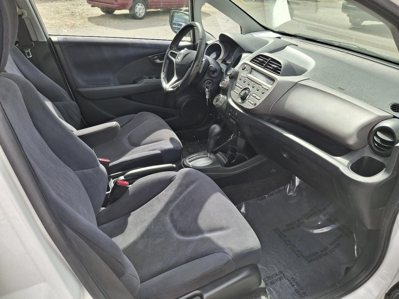 Honda Fit Sport 5-Speed AT 2010