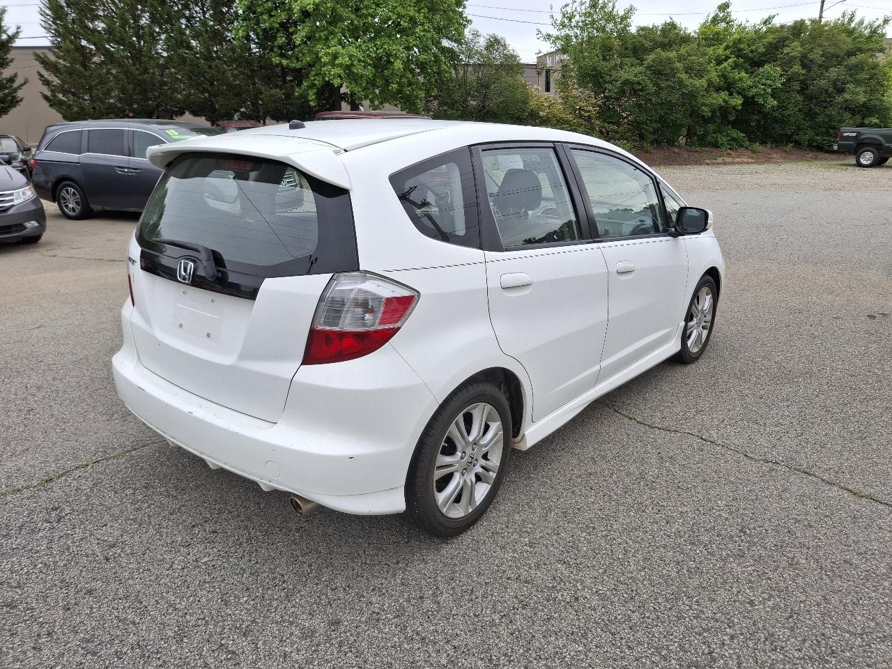 Honda Fit Sport 5-Speed AT 2010