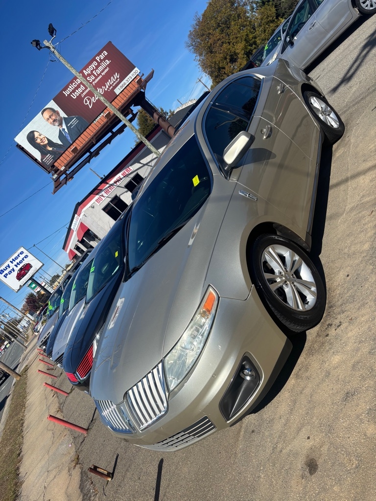 2010 Lincoln MKS Base