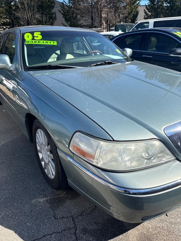 Lincoln Town Car Signature 2005