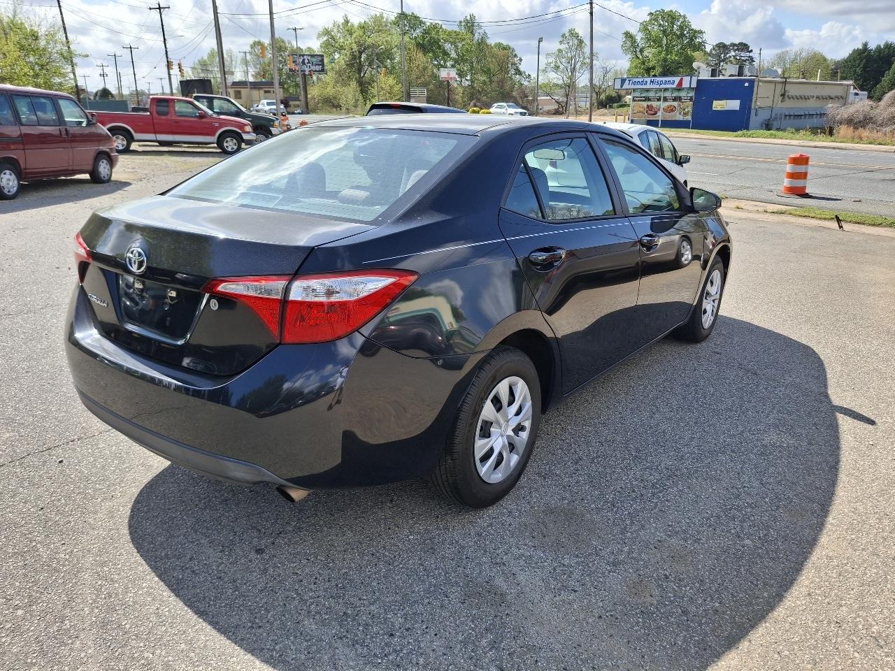 Toyota Corolla LE CVT 2015