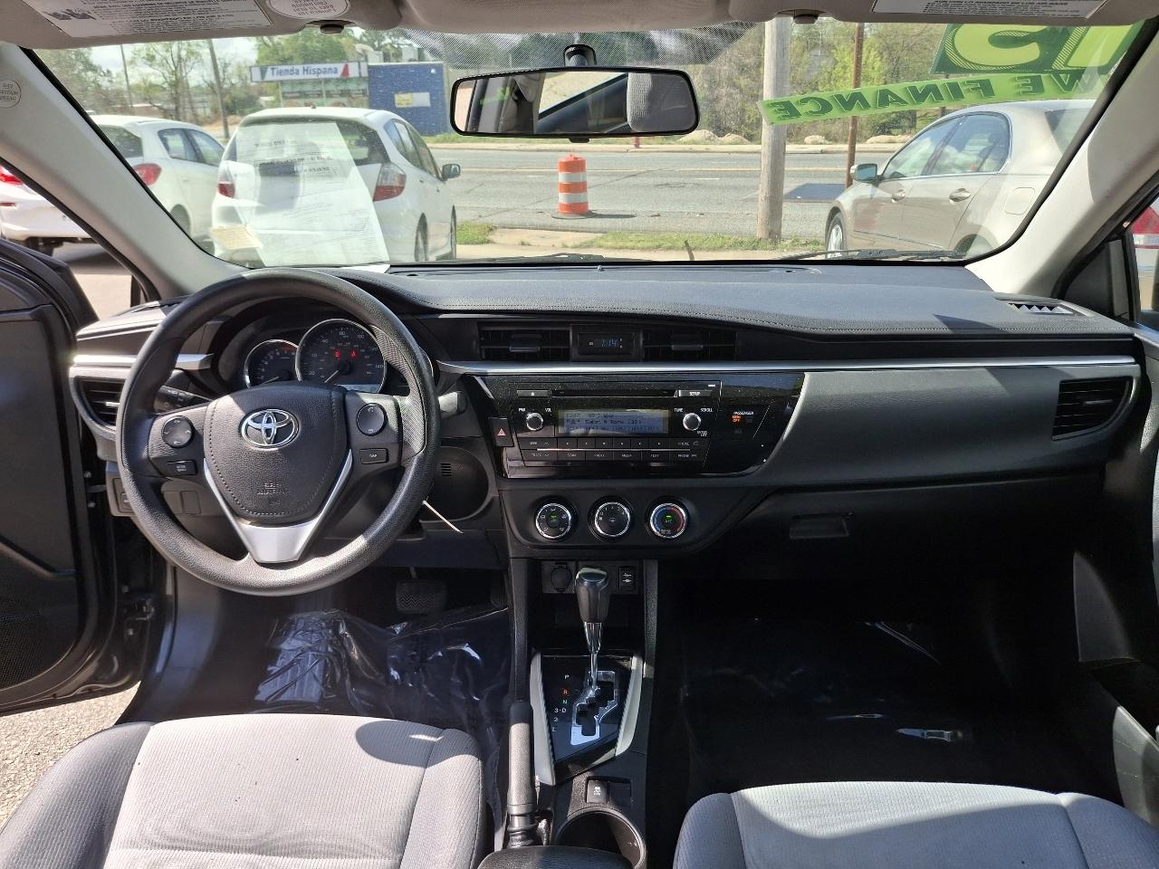 Toyota Corolla LE CVT 2015