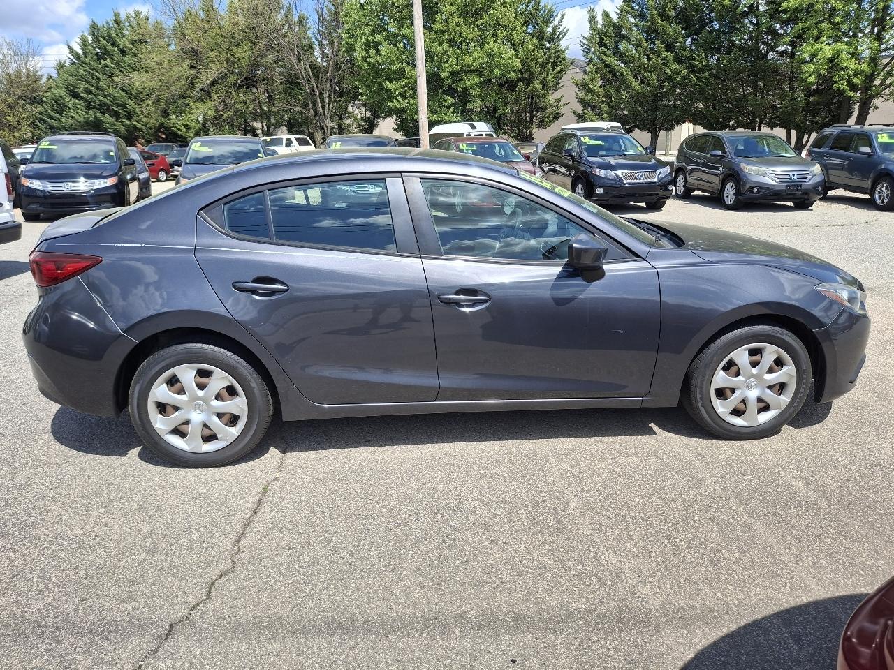 Mazda MAZDA3 i Sport AT 4-Door 2015