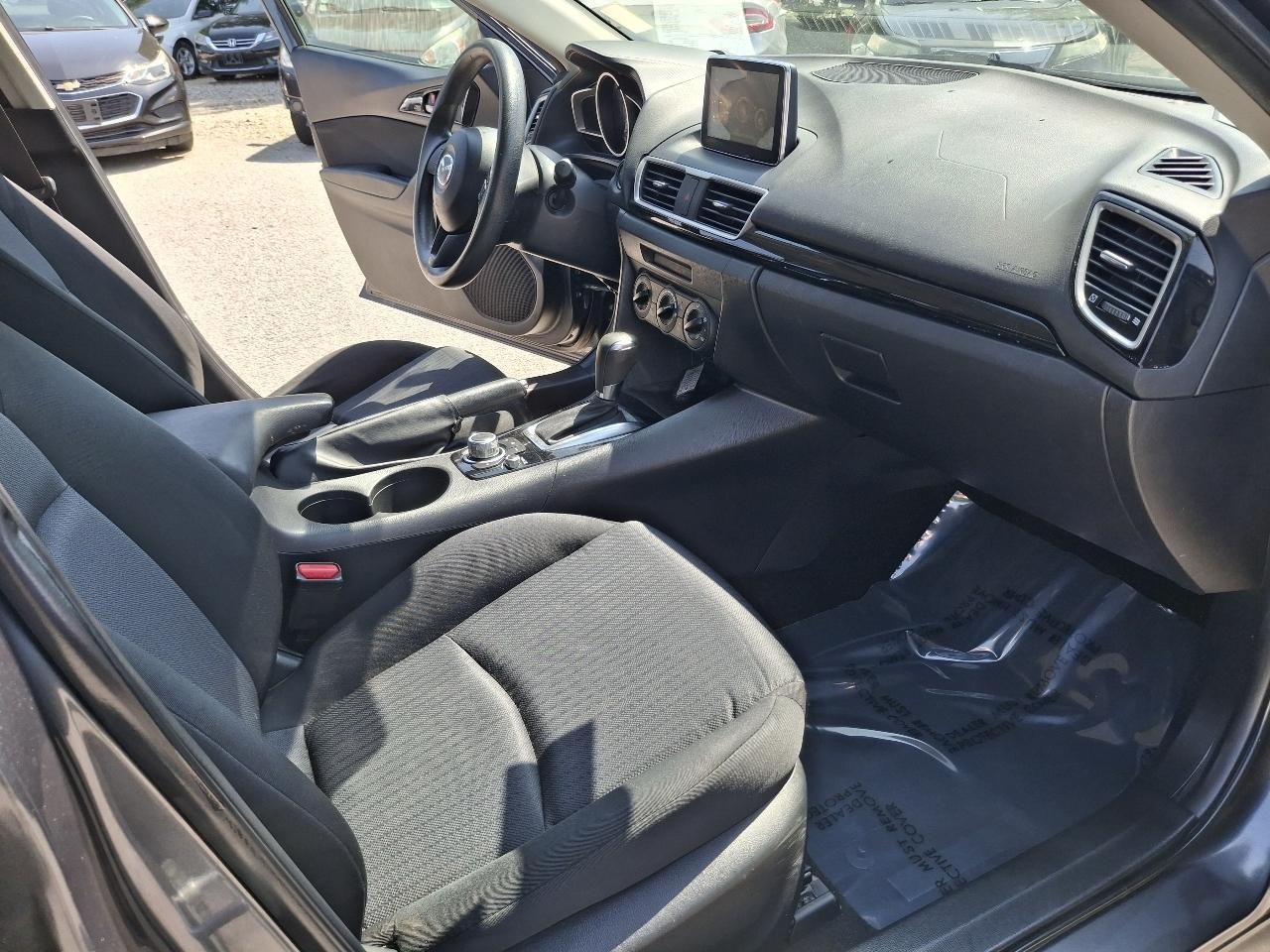 Mazda MAZDA3 i Sport AT 4-Door 2015