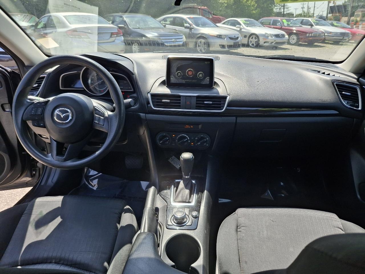 Mazda MAZDA3 i Sport AT 4-Door 2015