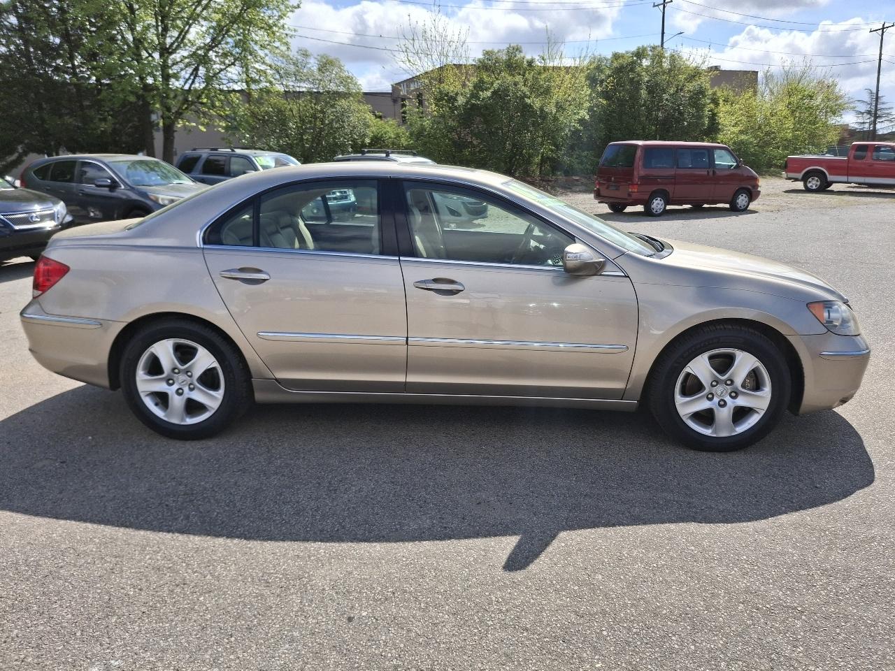 Acura RL 3.5RL with Navigation System 2005