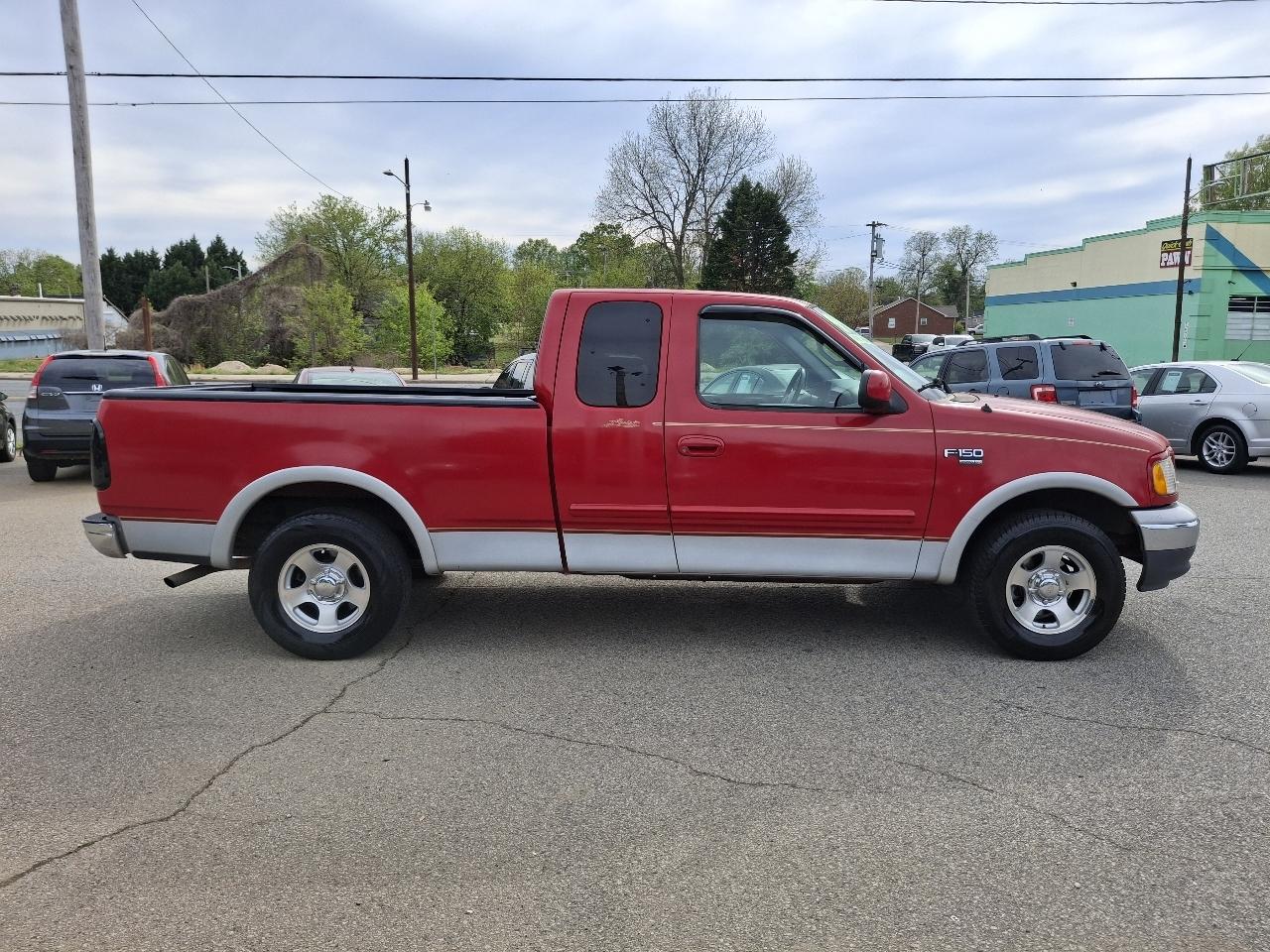 Ford F-150 WS SuperCab Short Bed 2WD 1999