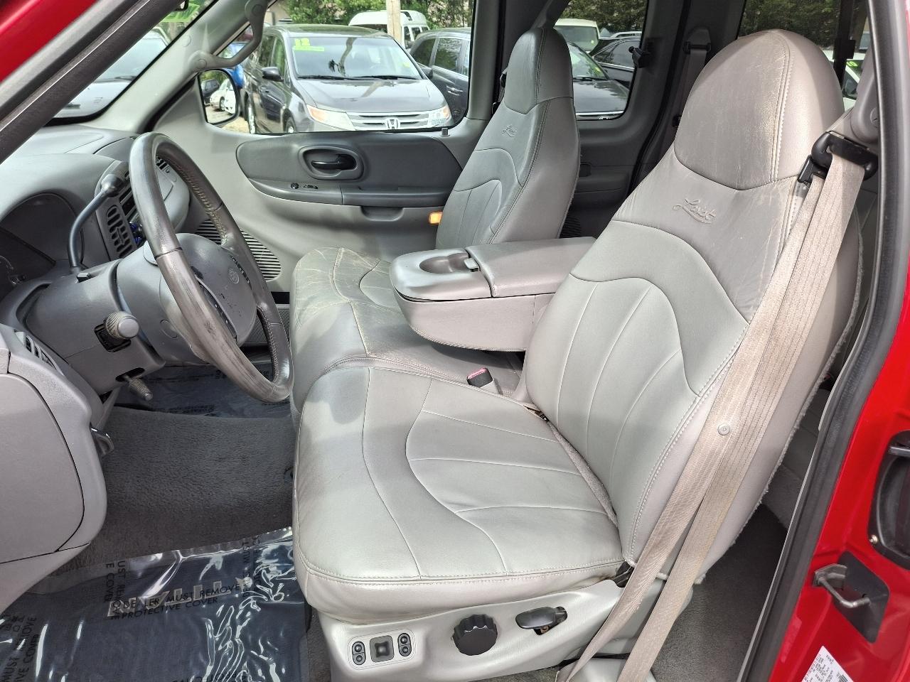 Ford F-150 WS SuperCab Short Bed 2WD 1999