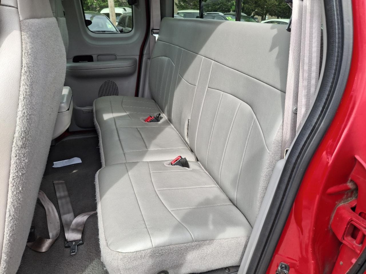 Ford F-150 WS SuperCab Short Bed 2WD 1999