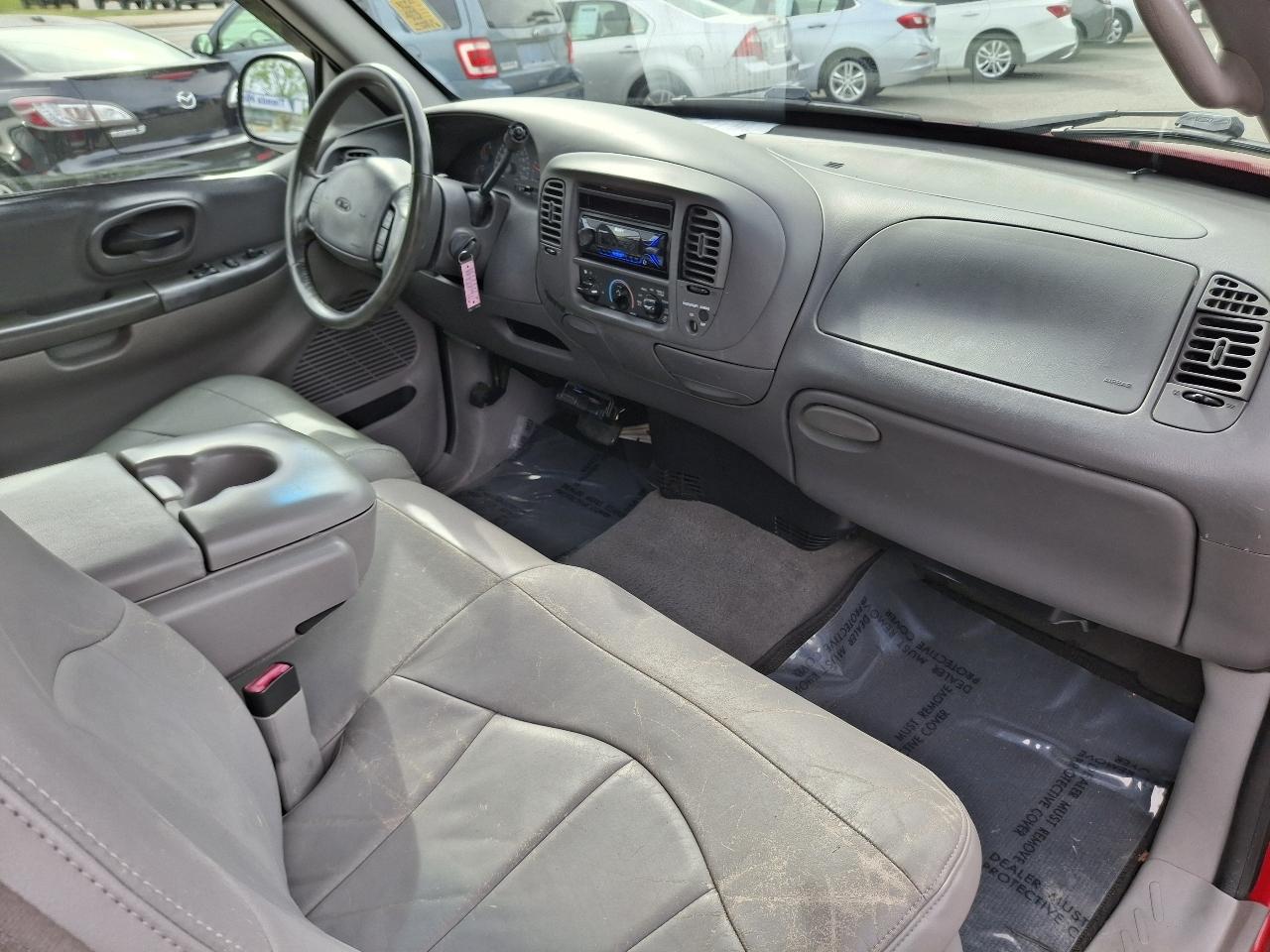 Ford F-150 WS SuperCab Short Bed 2WD 1999