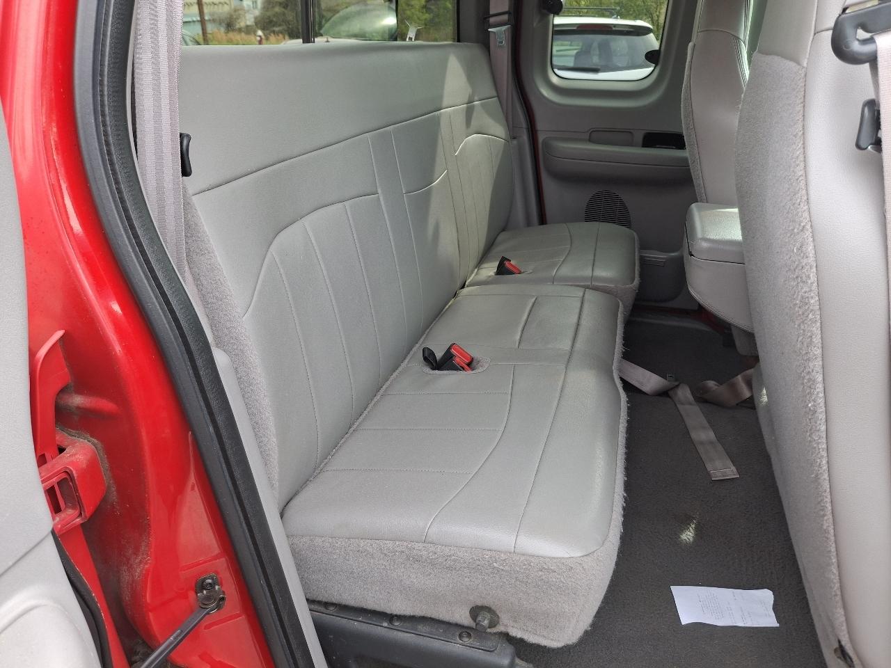 Ford F-150 WS SuperCab Short Bed 2WD 1999