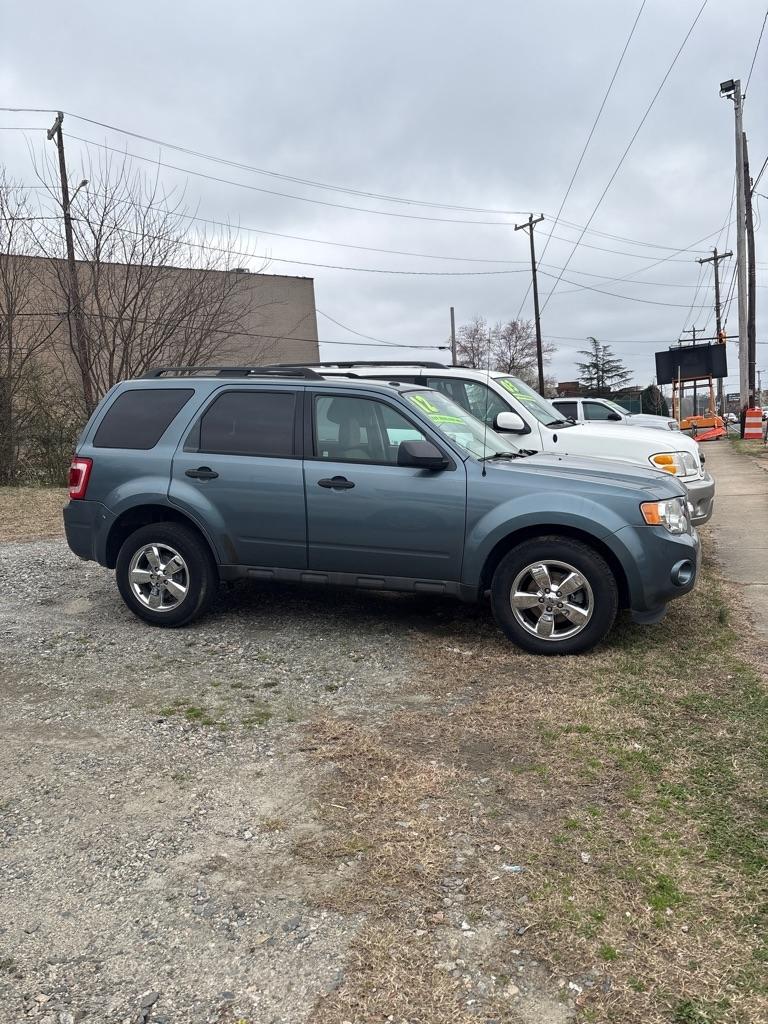 Ford Escape XLT FWD 2012