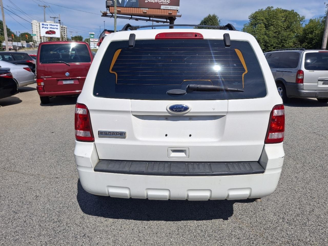 Ford Escape XLS FWD 2011
