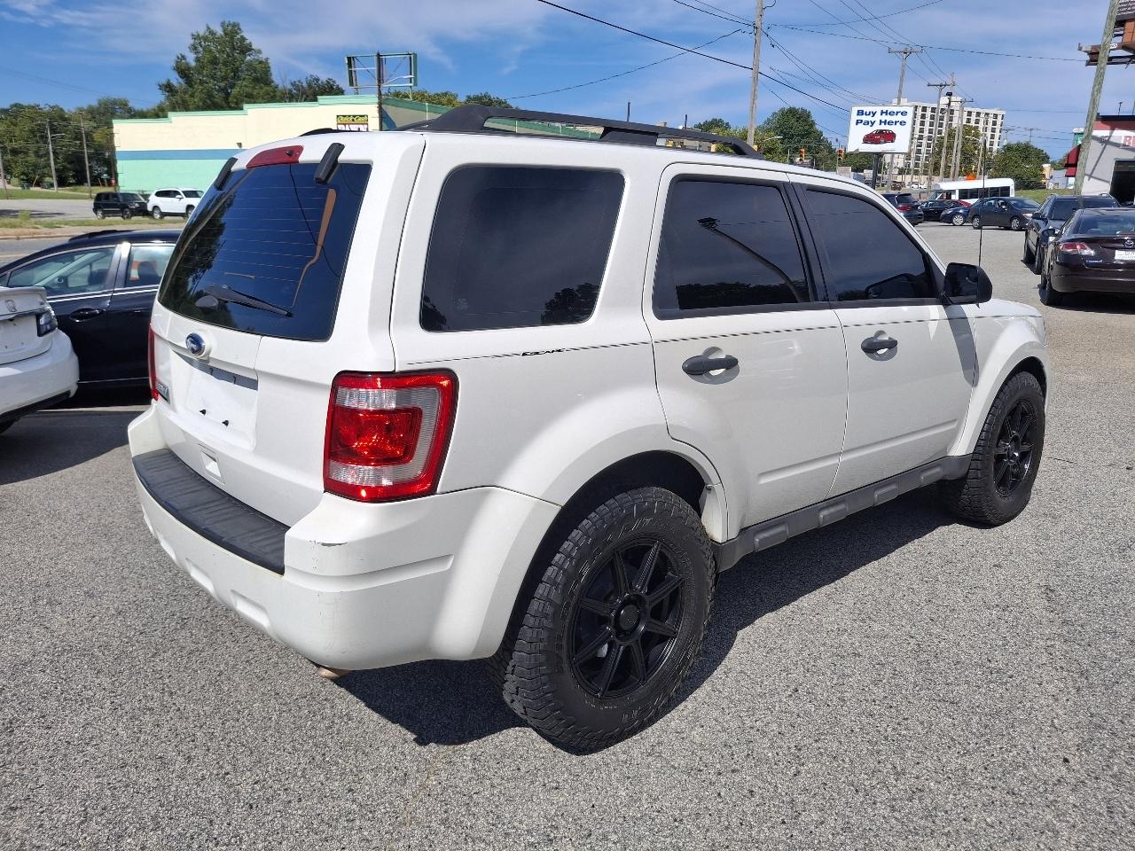 Ford Escape XLS FWD 2011
