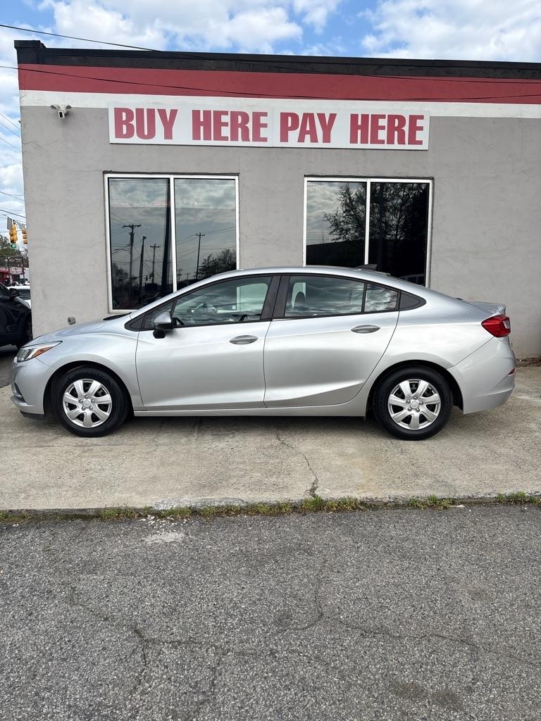 2017 Chevrolet Cruze LS Auto