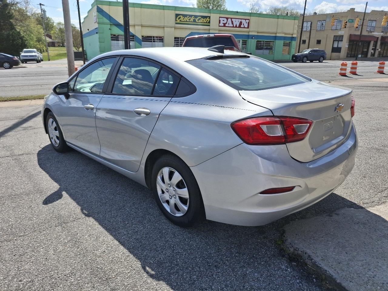 Chevrolet Cruze LS Auto 2017